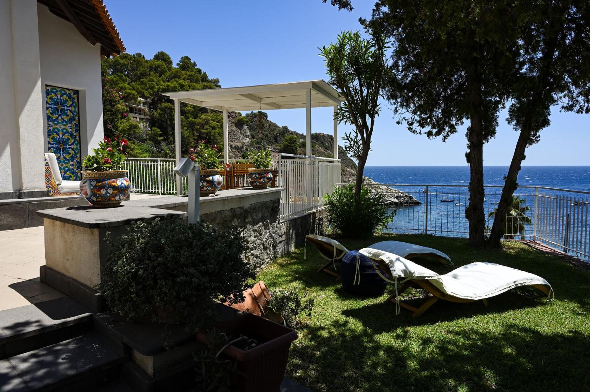 Paradisea Taormina Buitenkant foto